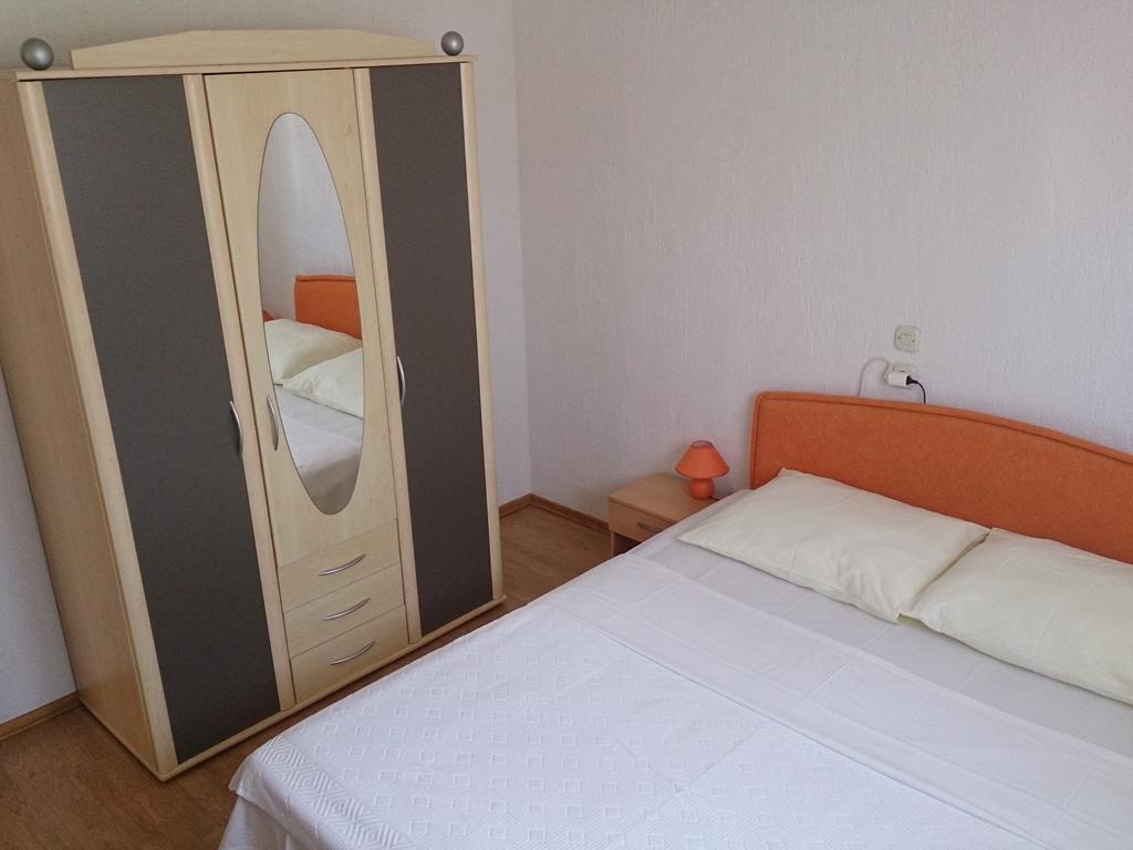 Apartments Valentino Supetarska Draga Zimmer foto
